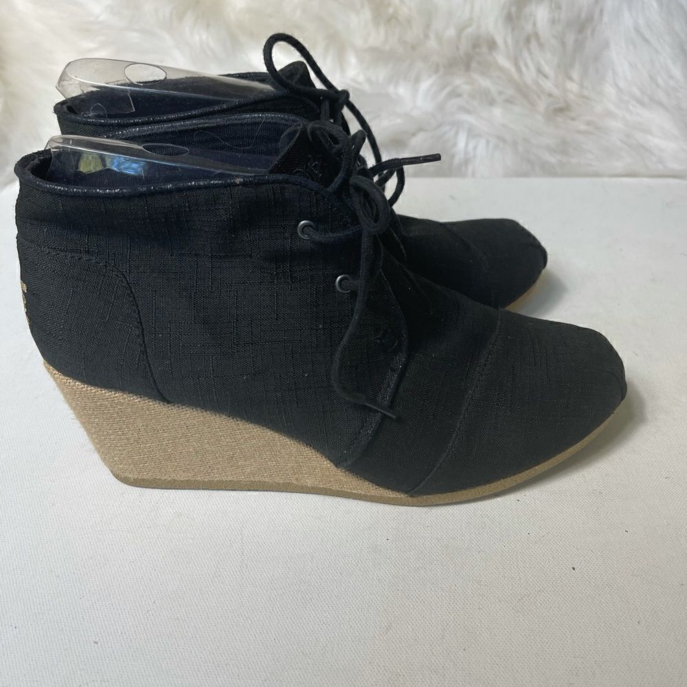 BOBS from Skechers memory foam black canvas ankle wedge boots SZ W10 lik…